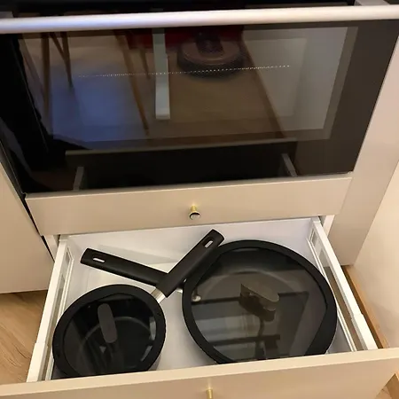 Cozy In The Heart Of Lägenhet